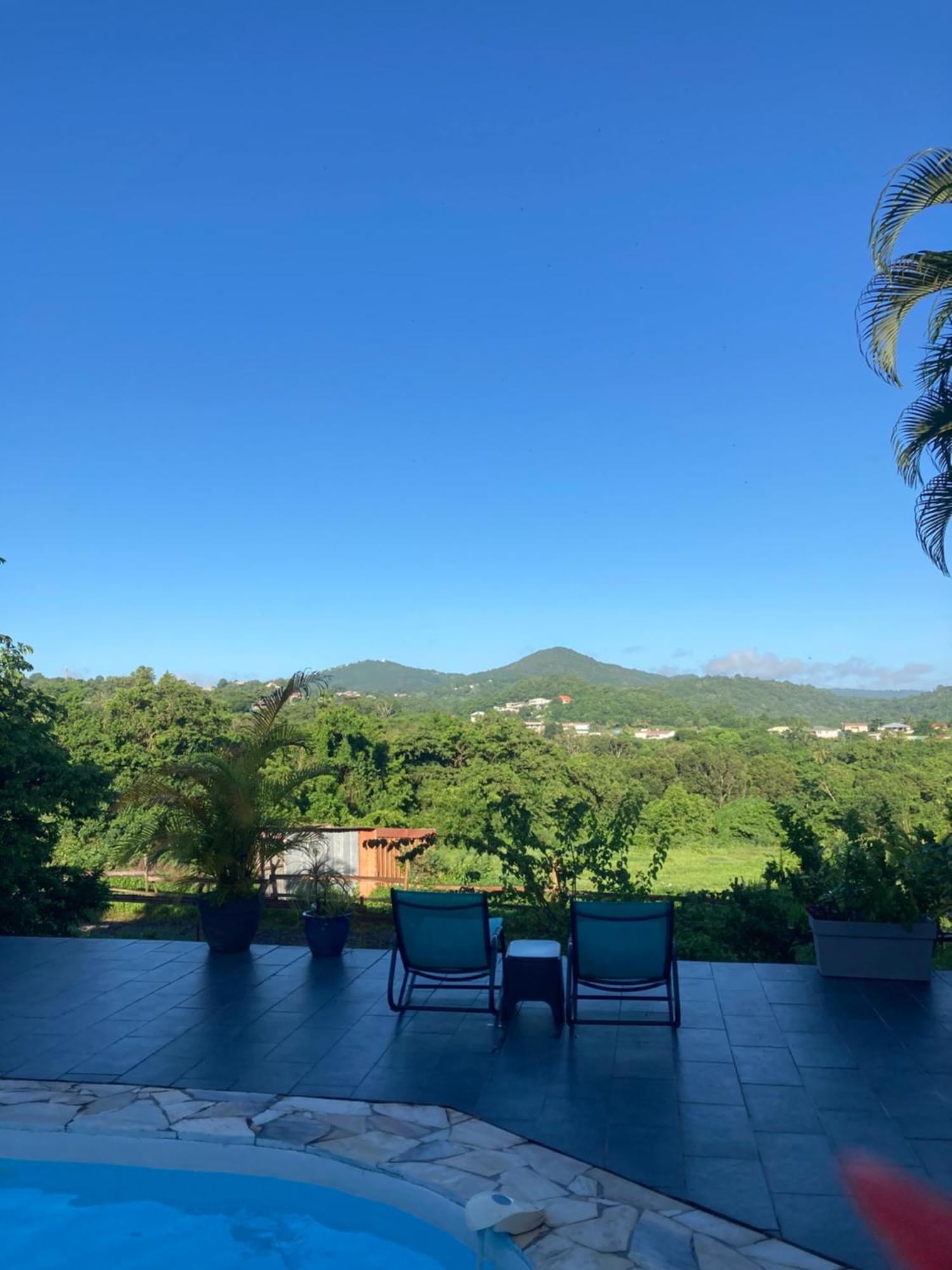 Grand T2 Tout Confort , Emplacement Ideal Riviere-Salee Exterior foto